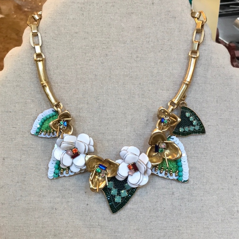 Stella & Dot Camellia Statement Necklace